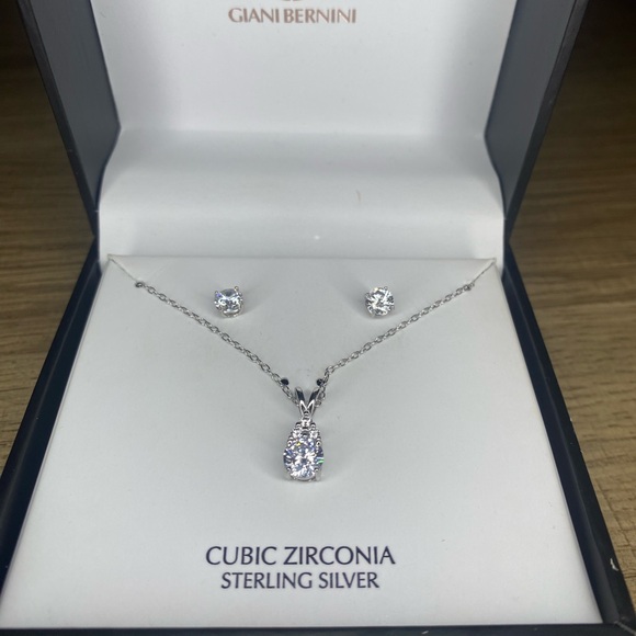 Giani Bernini Cubic Zirconia Set Necklace / Earrings - Picture 5 of 5